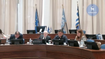 Καθορίστηκαν οι τιμές για τις δημοπρασίες των παραλιών