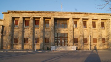 Στο εδώλιο του Τριμελούς Δικαστηρίου Ανηλίκων για διαρρήξεις σε σταθμευμένα αυτοκίνητα