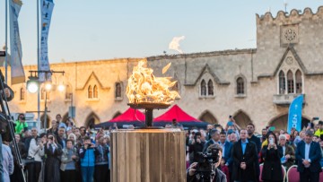 Η φλόγα του αυθεντικού Μαραθωνίου  «φώτισε» τον 8ο Διεθνή Μαραθώνιο Ρόδου