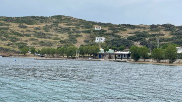 Μάνος Κόνσολας: Η Ελλάδα οφείλει πολλά στους ανθρώπους που μένουν στο Μαράθι και κρατάνε ψηλά την ελληνική σημαία