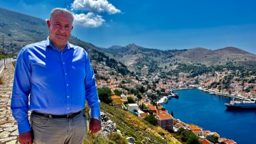 Αγαπητός Αντωνιάδης: «Η Σύμη χρειάζεται χέρια σε όλα τα επαγγέλματα…»!