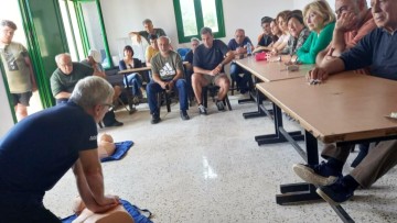 Πραγματοποιήθηκε σεμινάριο στο Βάτι για τη χρήση εξωτερικού απινιδωτή