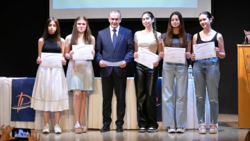 Τα Εκπαιδευτήρια «Ροδίων Παιδεία» βράβευσαν διακριθέντες μαθητές