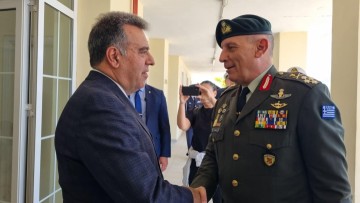 Μάνος Κόνσολας: "Εθνική ενότητα και ενίσχυση της άμυνας και των συμμαχιών μας- Αυτό είναι το δικό μας μήνυμα"