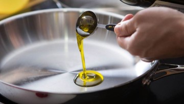 Απάντηση του εστιατορίου στην Κάρπαθο για τις καταγγελίες αναφορικά με το τηγάνισμα ζωντανών ψαριών