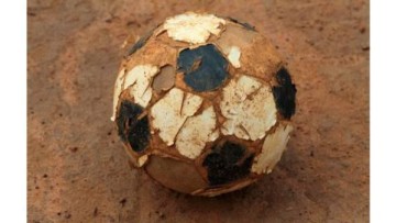 Ο Κανονισμός Αγώνων Ποδοσφαίρου της αλάνας