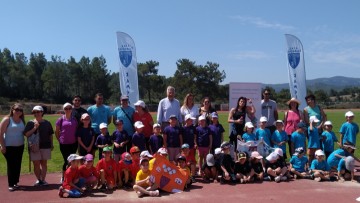 Δωρέες στη Δομή Παροχής Συσσιτίου και τις Δομές Αστέγων Δήμου Ρόδου από τον ΑΓΕΣ Κάμειρος