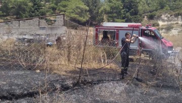 Υπο έλεγχο τέθηκε η φωτιά που ξέσπασε πριν από λίγη ώρα στην περιοχή Ασγούρου
