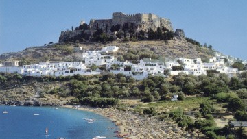 Μελέτες ΙΝΣΕΤΕ: στο 11,5% του ΑΕΠ της χώρας  η άμεση συνεισφορά του Τουρισμού το 2022