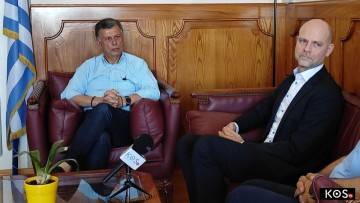 Επίσκεψη του CEO της Fraport Greece Αλεξάντερ Τσινέλ, στο Δήμαρχο Κω Θεοδόση Νικηταρά