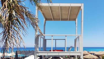 Χωρίς ναυαγοσώστες παραμένουν οι παραλίες