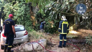 Φωτιά ξέσπασε σε εγκαταλελειμμένο σπίτι επί της οδού Κοδριγκτώνος - Άμεση επέμβαση της ΠΥΡ