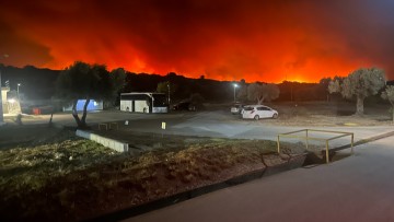 Να αποδοθούν ευθύνες για τη φωτιά που κατέκαψε τη Ρόδο ζητά ο Νίκος Ανδρουλάκης