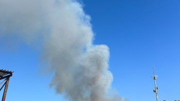 Καπνός σε αποθήκη πυρομαχικών σε στρατόπεδο στην Κάρπαθο- Ενεργούν προσωπικό του Στρατού Ξηράς και της Πυροσβεστικής