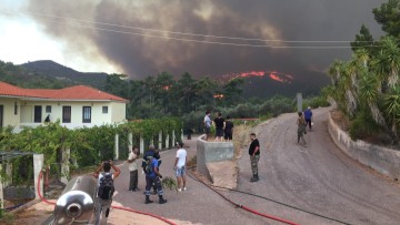 Σπύρος Κατσούρης: Πύρινη λαίλαπα Ρόδου (Ιούλιος 2023)