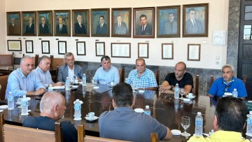 Ο Β.Υψηλάντης και ο Μαν. Κεφαλογιάννης συναντήθηκαν με τον δήμαρχο Ρόδου και εκπροσώπους των παραγωγικών τάξεων, εργαζόμενους και εθελοντές