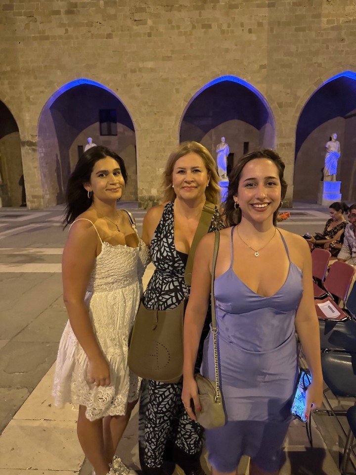 Αλεξία Χατζημάρκου, Τάση Χατζημάρκου, Στέλλα Χατζημάρκου