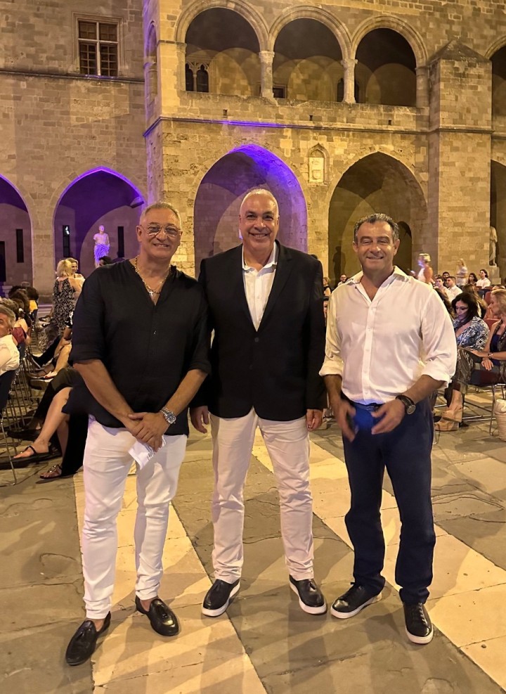 Γιώργος Ντάβλας, Χρήστος Μπάρδος (αντιπεριφερειάρχης Πολιτισμού Νοτίου Αιγαίου), Τέρης Χατζηϊωάννου