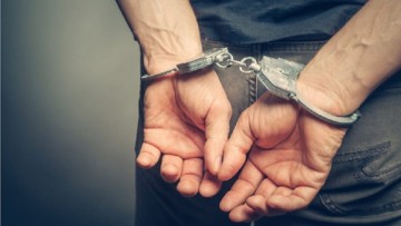 Μηνύματα ερωτικού περιεχομένου έστελνε 45χρονος σε ανήλικη