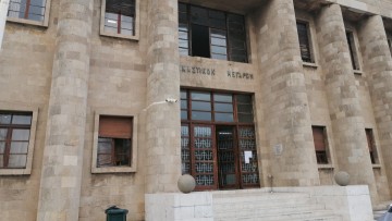 Στο εδώλιο 49χρονος που εξαπάτησε συμπολίτες μας και τους απέσπασε 92.000 ευρώ