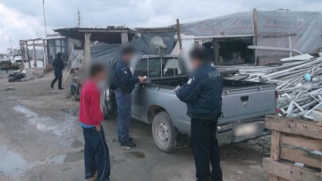 Νύχτες τρόμου και πυροβολισμοί στην περιοχή των Ρομά στο Καρακόνερο