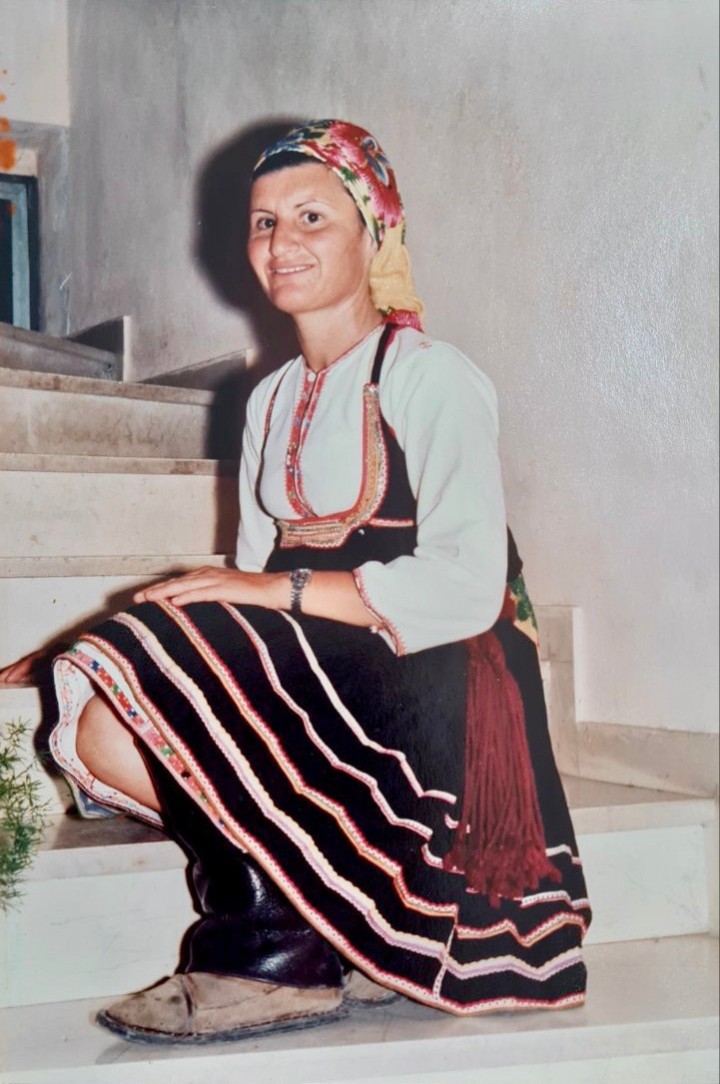 Η Τσαμπίκα Φλοσκάκη που ξεκίνησε να χορεύει στον Έμπωνα από τα 15 της χρόνια