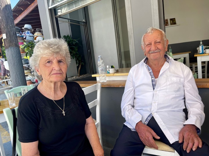 Η Τσαμπίκα Φλοσκάκη και ο Φώτης Μισοδουλάκης, σήμερα