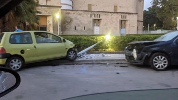 Τροχαίο ατύχημα με το... καλημέρα σε κεντρικό σημείο της Ρόδου