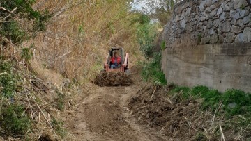 Έτοιμη δηλώνει η περιφέρεια για τη δημοπράτηση αντιπλημμυρικών παρεμβάσεων στις καμμένες περιοχές