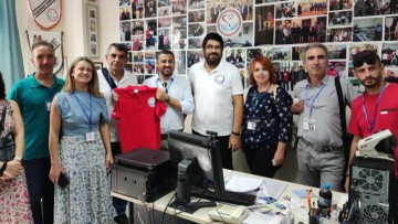 Τα γραφεία του Συλλόγου Εθελοντών Αιμοδοτών Ρόδου επισκέφθηκε ο Νίκος Γερονικόλας
