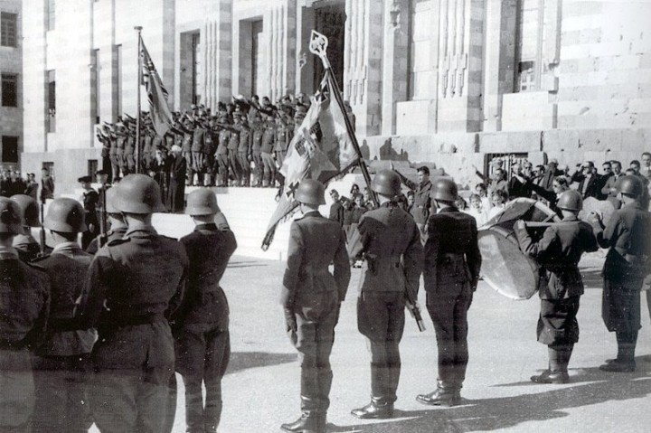 1944. Γερμανοί από το Δημαρχείο