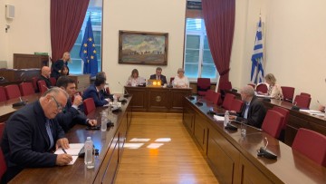 Αλλαγές στο θεσμικό πλαίσιο και ενίσχυση των νησιωτικών δήμων- Προτάσεις του Μάνου Κόνσολα