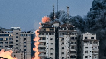 Εκατόμβη νεκρών –  Οι δραματικές εξελίξεις στη Μέση Ανατολή τις τελευταίες δύο ώρες