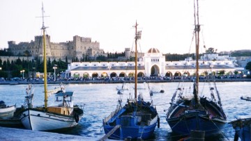 Κυριάκος Χονδρός: Σχέσεις Ρόδου και Ερμούπολης Σύρου στα χρόνια της Τουρκοκρατίας