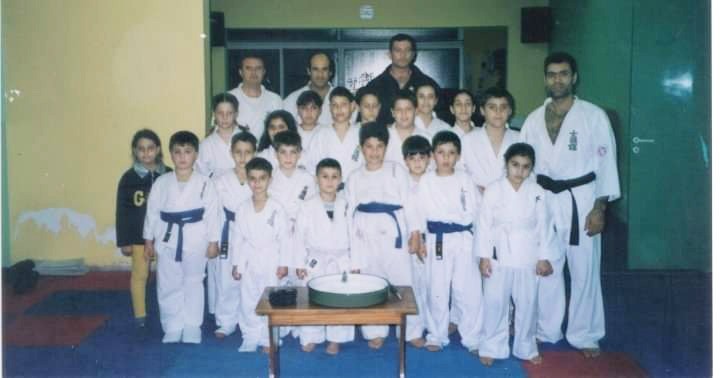 Από τη σχολή του Γιώργου Ζόγκα κάπου το 2000,  όταν ξεκινούσε ο Μανώλης Καλλιστής