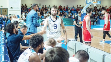 Ο Κολοσσός μένει  «επικίνδυνα» ίδιος…