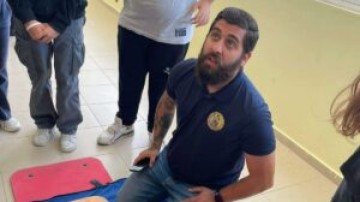 Εκπαίδευση στην καρδιοπνευμονική αναζωογόνηση  και στη χρήση απινιδωτή  στο Γυμνάσιο Καλυθιών