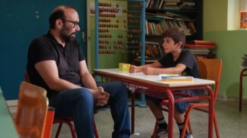 Ντοκιμαντέρ: To μοναδικό παιδί που φοιτά στο δημοτικό σχολείο της Τελένδου