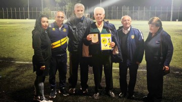Απόλλων Καλυθιών: Τίμησαν τον Νίκο Χατζηδημητρίου
