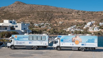 Πραγματοποιήθηκε η επίσκεψη των κινητών ιατρικών μονάδων του ιδρύματος "Σταύρος Νιάρχος" στη Νίσυρο