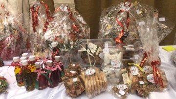 Μπαζάρ αγάπης από την «Ανάδοχη Αγκαλιά»