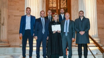 Το βραβείο της Τάξεως των Ηθικών και Πολιτικών Επιστημών της Ακαδημίας Αθηνών στη «Θάλασσες Αριστείας - ExcellenSeas»