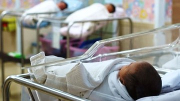 Δύο κοριτσάκια κι ένα αγοράκι έκαναν ποδαρικό φέτος στο νησί της Ρόδου