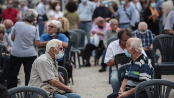 Κορωνοϊός: «Θα φτάσουμε στα 8.800 κρούσματα ανά ημέρα», λέει ο Σαρηγιάννης