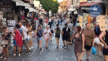 Ξεκίνησε δυναμικά και με πολύ καλές προοπτικές η τουριστική σεζόν για τη Ρόδο