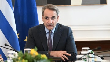 Κοσμάς Σφυρίου: Τρίτωσε το κακό για  το «χωλό κράτος δικαίου» Μητσοτάκη