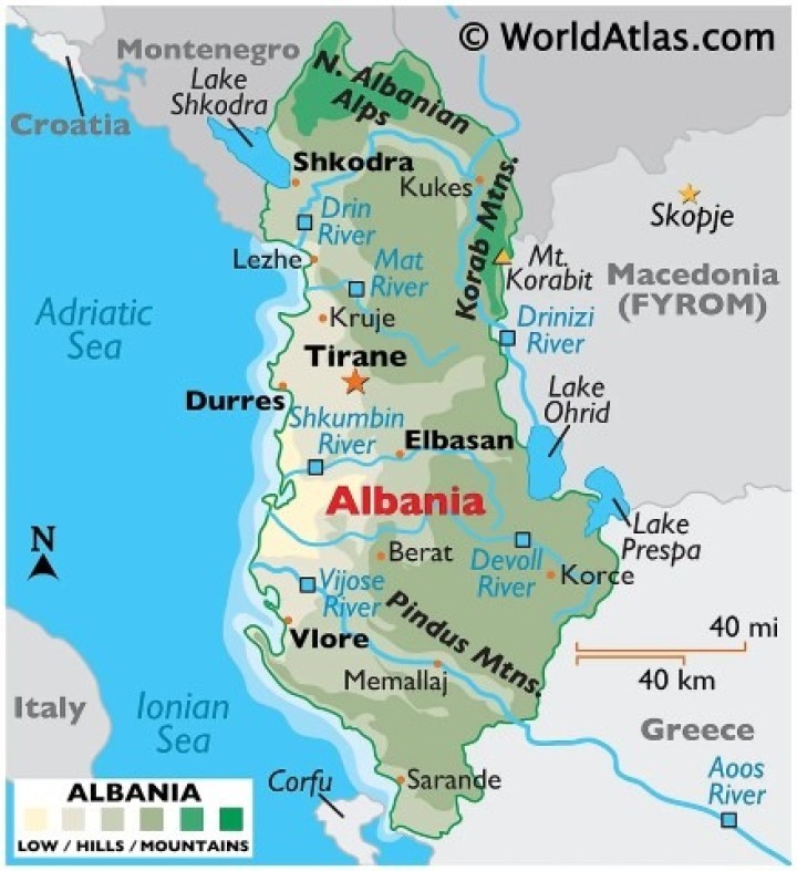 Κοντά στην Αυλώνα της Αλβανίας το θωρηκτό βυθίστηκε