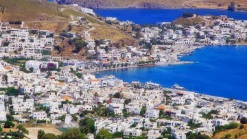 Τα 10 καλύτερα «εναλλακτικά» ελληνικά νησιά που θα πρωταγωνιστήσουν το 2024