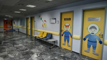 Σε κλοιό ιώσεων η Ελλάδα - Συναγερμός από 4 απειλές για παιδιά και ενήλικες - Τι λένε οι γιατροί για στρεπτόκοκκο και ιλαρά