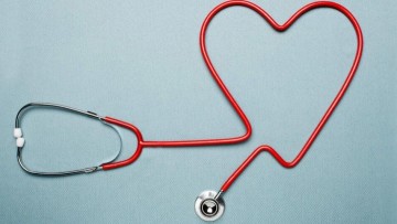 Καρδιακές παθήσεις: Πώς εκδηλώνονται σε άνδρες και γυναίκες